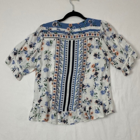 Lucky Brand Floral Blouse Blue and White Popover Size Medium - Picture 7 of 8